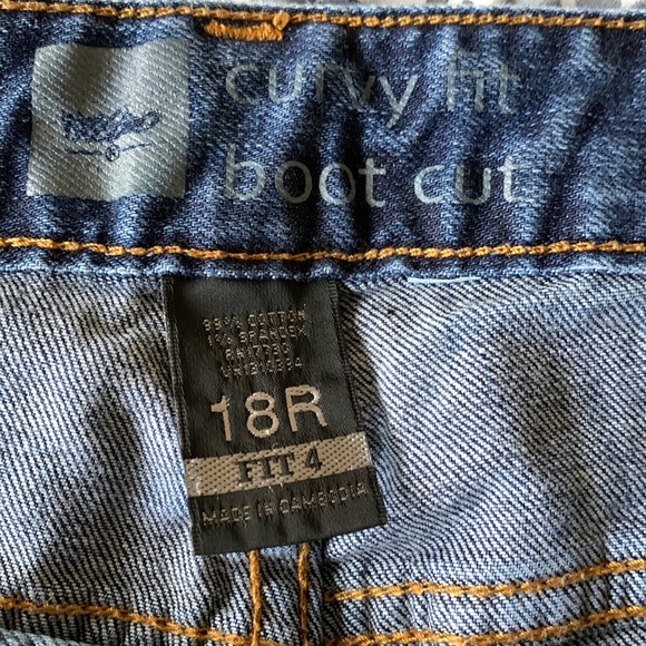 Jeans - Curvy Fit - Boot Cut - Mossimo - Picture 1 of 4